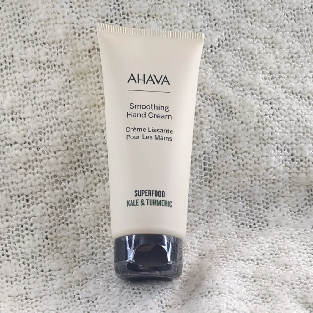 AHAVA Smoothing Hand Cream with Kale & Turmeric, 100ml/3.4fl oz